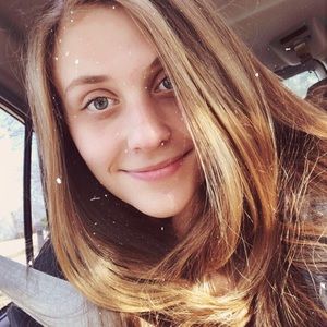 Meet your Posher, Juliette